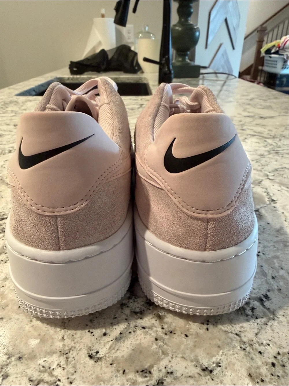 Nike low top